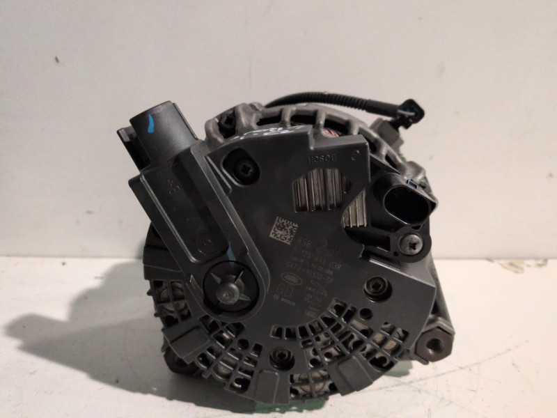 Recambio de alternador para land rover discovery 5 204dta referencia OEM IAM 0125813038  