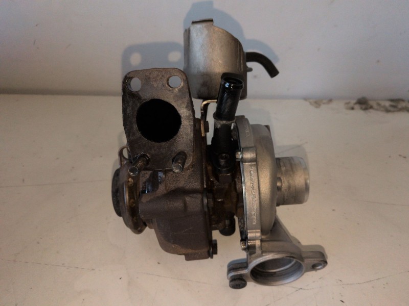 Recambio de turbocompresor para peugeot 3008 9hz referencia OEM IAM 9654128780  