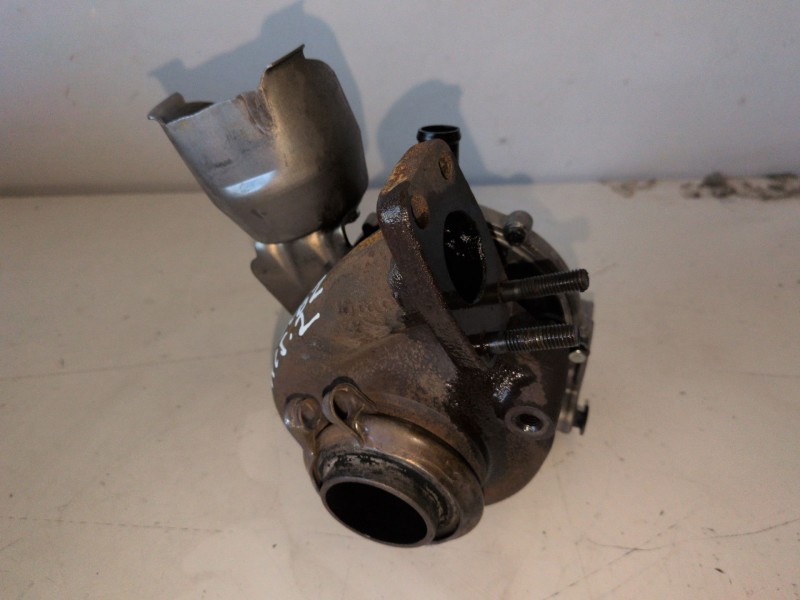 Recambio de turbocompresor para peugeot 3008 9hz referencia OEM IAM 9654128780  