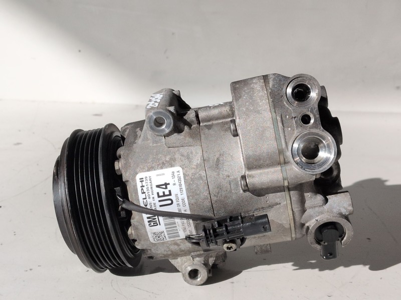 Recambio de compresor aire acondicionado para opel astra j berlina 5p a17dtr referencia OEM IAM 13335251  