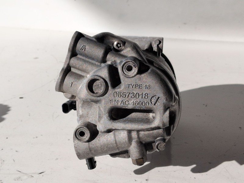 Recambio de compresor aire acondicionado para opel astra j berlina 5p a17dtr referencia OEM IAM 13335251  
