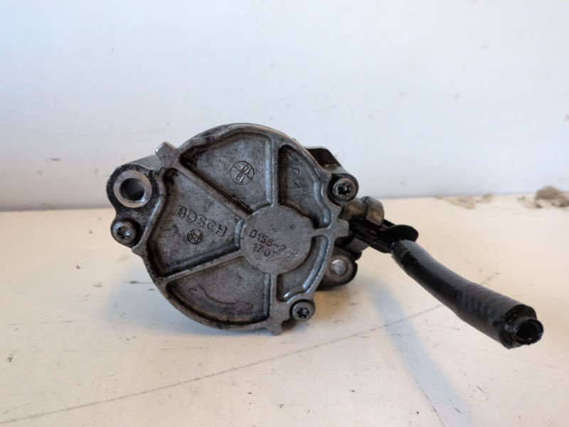 Recambio de caja mariposa para peugeot 3008 9hz referencia OEM IAM 9660030480  