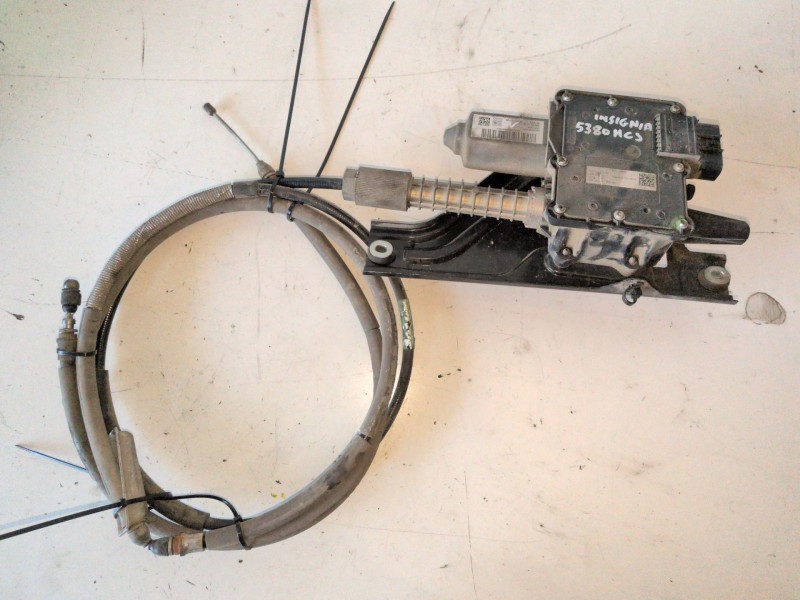 Recambio de freno de mano electrico para opel insignia berlina a20dth referencia OEM IAM A2C53377109  