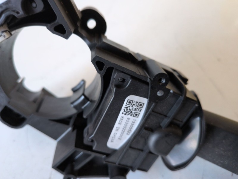 Recambio de mando luces para opel astra j berlina 5p a20dth referencia OEM IAM 13303268  
