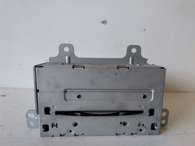 Recambio de sistema audio / radio cd para opel astra j berlina 5p a20dth referencia OEM IAM 13334053  