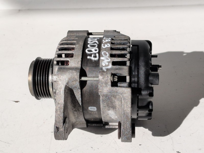 Recambio de alternador para opel astra j berlina 5p a17dtr referencia OEM IAM 13500186  