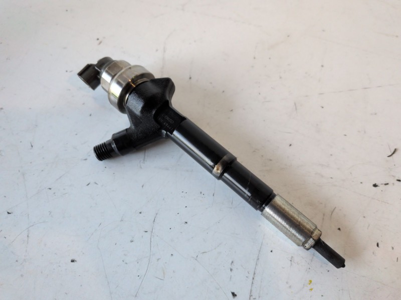 Recambio de inyector para opel astra j berlina 5p a17dtr referencia OEM IAM 897376270  