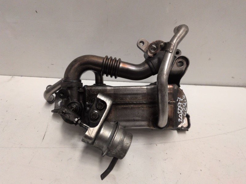 Recambio de enfriador egr para opel astra j berlina 5p a17dtr referencia OEM IAM Y822310008  
