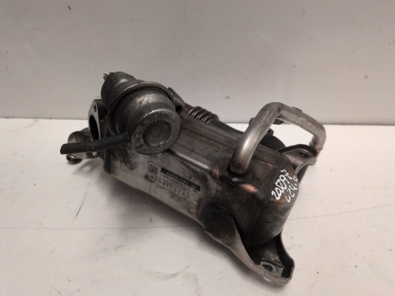 Recambio de enfriador egr para opel astra j berlina 5p a17dtr referencia OEM IAM Y822310008  