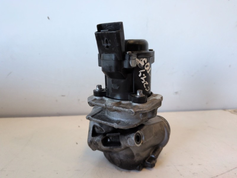 Recambio de valvula egr para peugeot 3008 9hz referencia OEM IAM 9672880080  