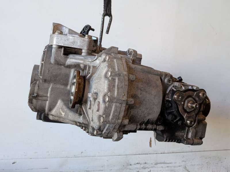 Recambio de caja cambios para audi a3 (8p1) cbbb referencia OEM IAM KNW  