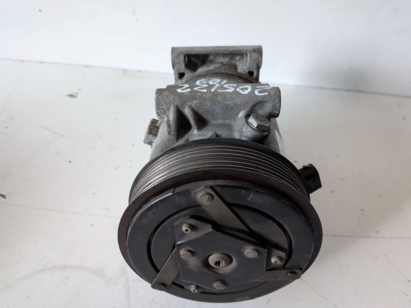 Recambio de compresor aire acondicionado para renault scenic ii (jm) f9q804 referencia OEM IAM 8200940233  