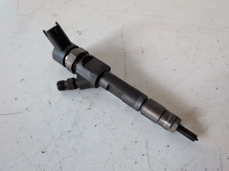 Recambio de inyector para renault scenic ii (jm) f9q804 referencia OEM IAM   