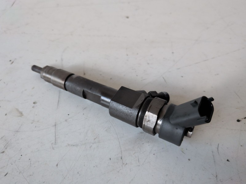 Recambio de inyector para renault scenic ii (jm) f9q804 referencia OEM IAM   