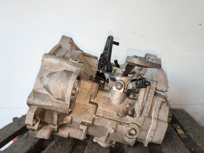 Recambio de caja cambios para volkswagen passat cc (357) cda referencia OEM IAM KVT  