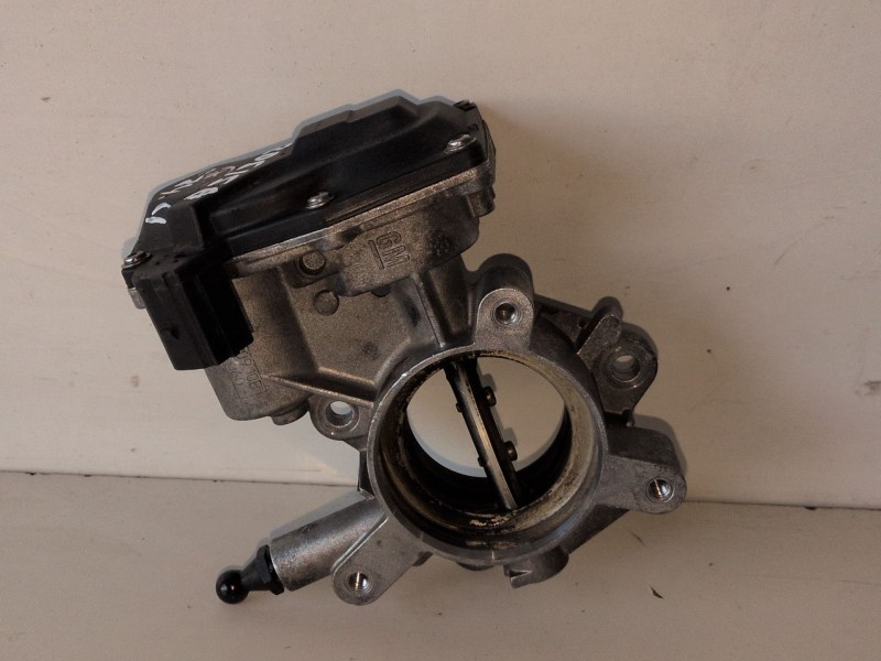 Recambio de caja mariposa para opel insignia berlina a20dth referencia OEM IAM 55564164  