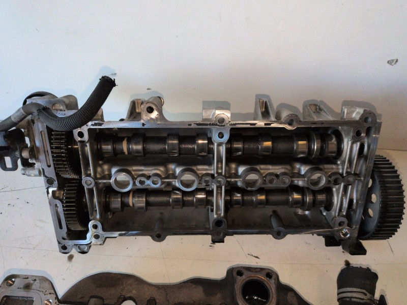 Recambio de culata para opel insignia berlina a20dth referencia OEM IAM 55571949  