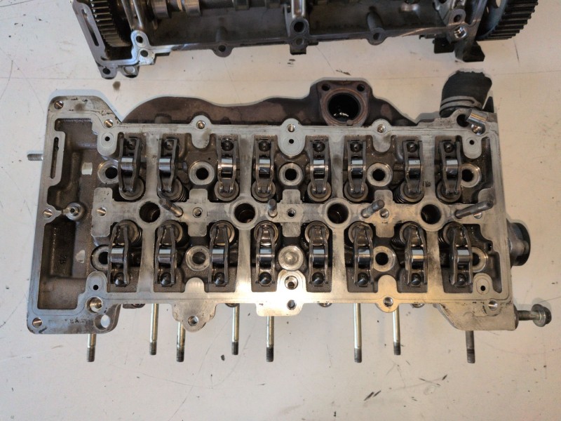 Recambio de culata para opel insignia berlina a20dth referencia OEM IAM 55571949  