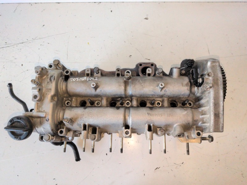 Recambio de culata para opel insignia berlina a20dth referencia OEM IAM 55571949  