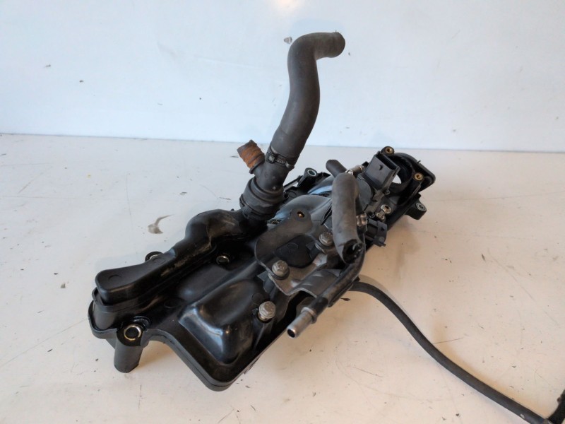 Recambio de colector admision para opel insignia berlina a20dth referencia OEM IAM   