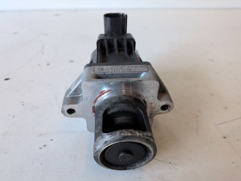 Recambio de valvula egr para opel insignia berlina a20dth referencia OEM IAM 55566052  