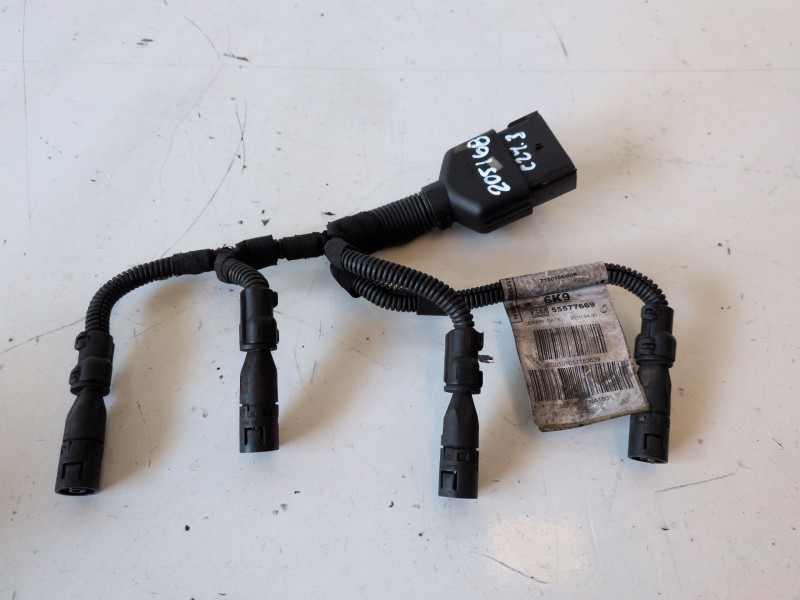 Recambio de cableado electrico para opel insignia berlina a20dth referencia OEM IAM 55577669  