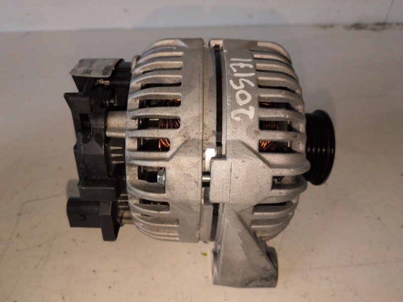 Recambio de alternador para land rover freelander (ln) 204d3 referencia OEM IAM F032113407  