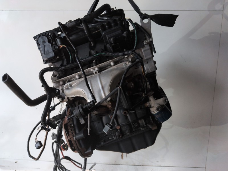 Recambio de motor completo para renault twingo ii d4f772 referencia OEM IAM D4F772  