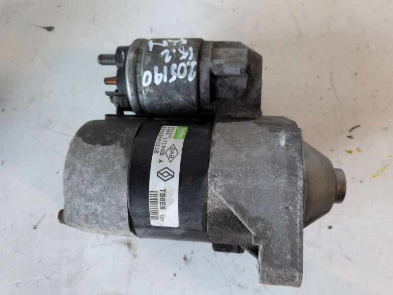 Recambio de motor arranque para renault twingo ii d4f772 referencia OEM IAM TS8E6  