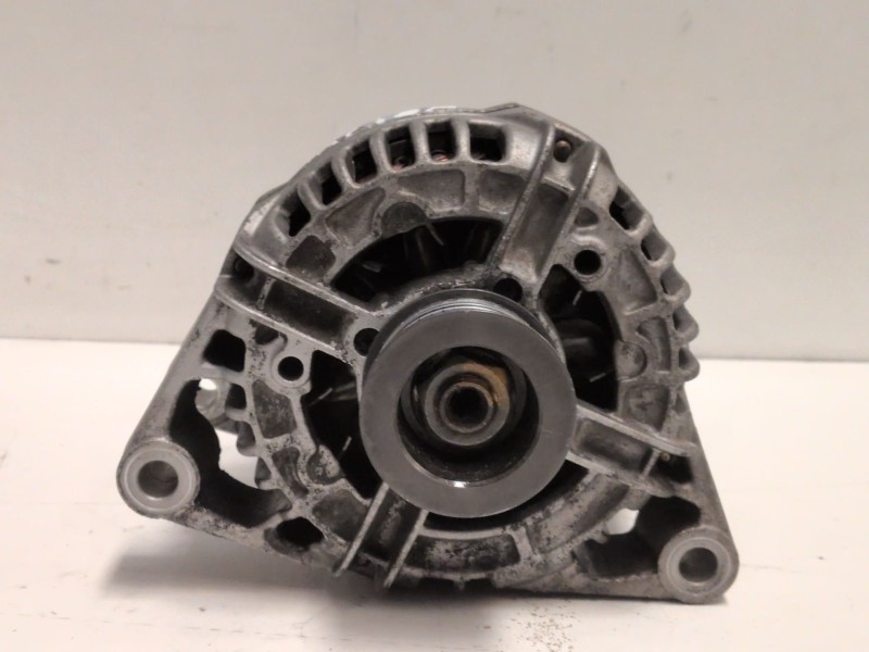 Recambio de alternador para opel vectra c berlina y22dtr referencia OEM IAM 0124415005  