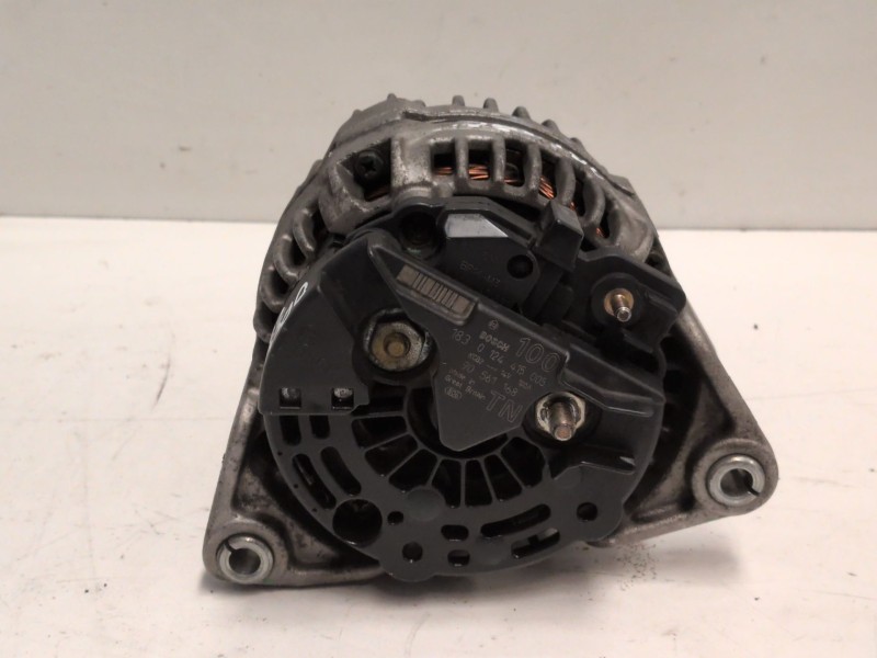 Recambio de alternador para opel vectra c berlina y22dtr referencia OEM IAM 0124415005  