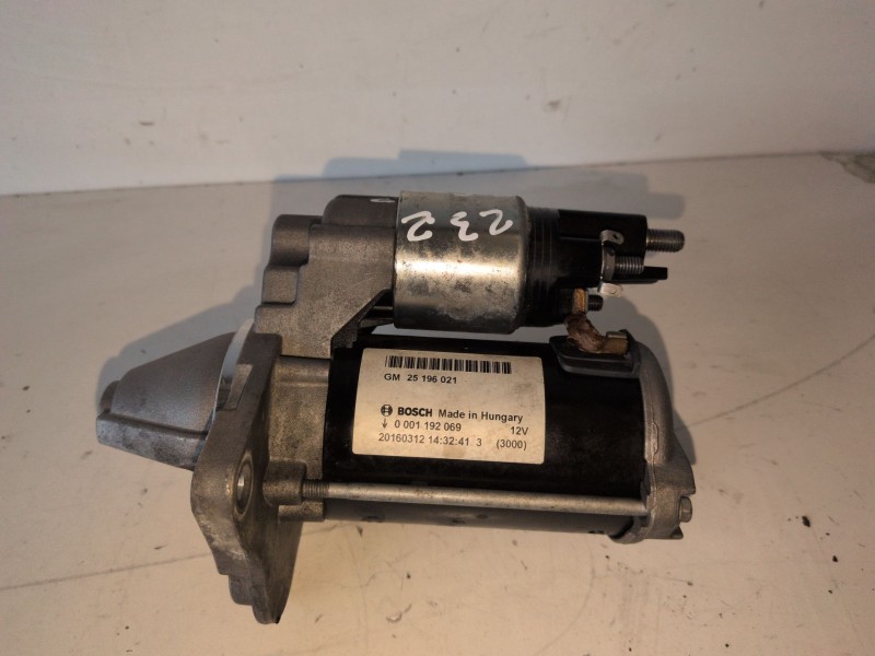 Recambio de motor arranque para opel corsa e b14xer referencia OEM IAM 0001192069  