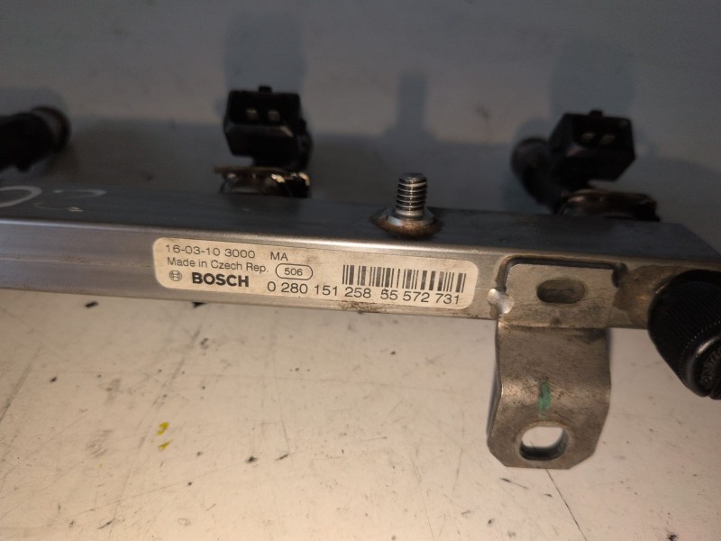 Recambio de rampa inyectora para opel corsa e b14xer referencia OEM IAM 0280151258  