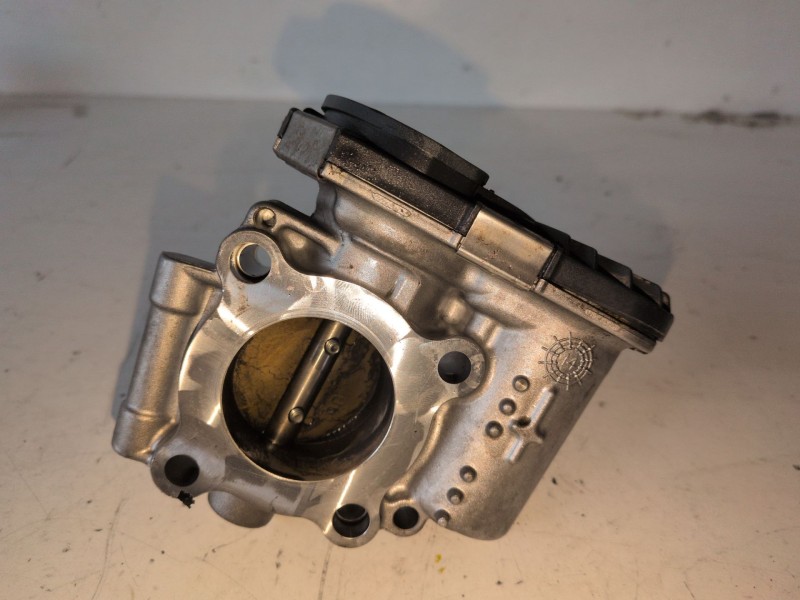 Recambio de caja mariposa para opel corsa e b14xer referencia OEM IAM 55562270  