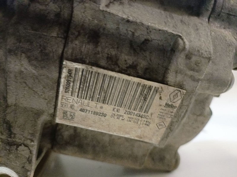 Recambio de compresor aire acondicionado para dacia duster i k9k898 referencia OEM IAM 926009154R  
