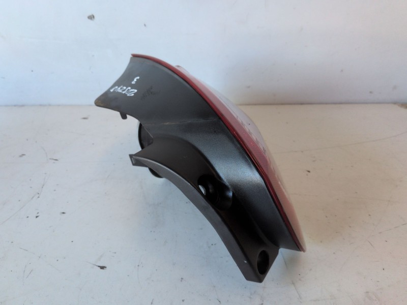Recambio de piloto trasero derecho para fiat ii bravo (198) 198a3000 referencia OEM IAM   