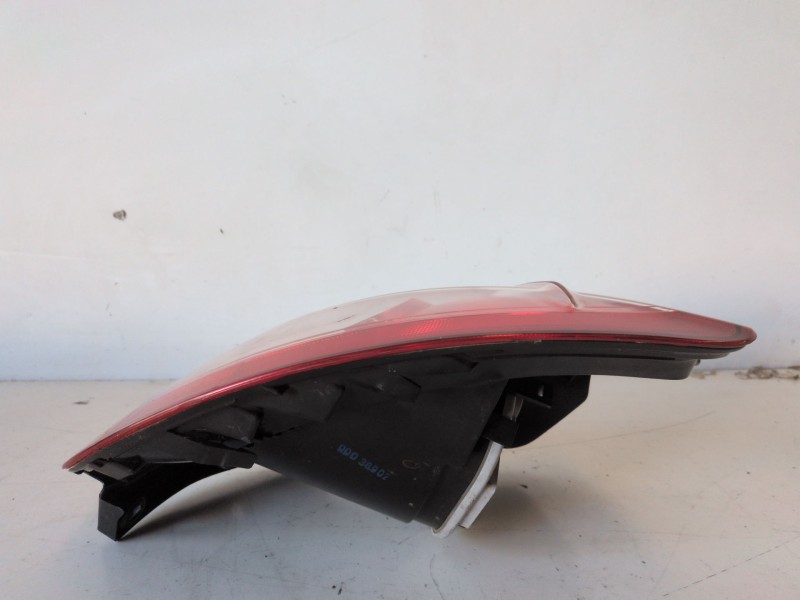 Recambio de piloto trasero derecho para fiat ii bravo (198) 198a3000 referencia OEM IAM   