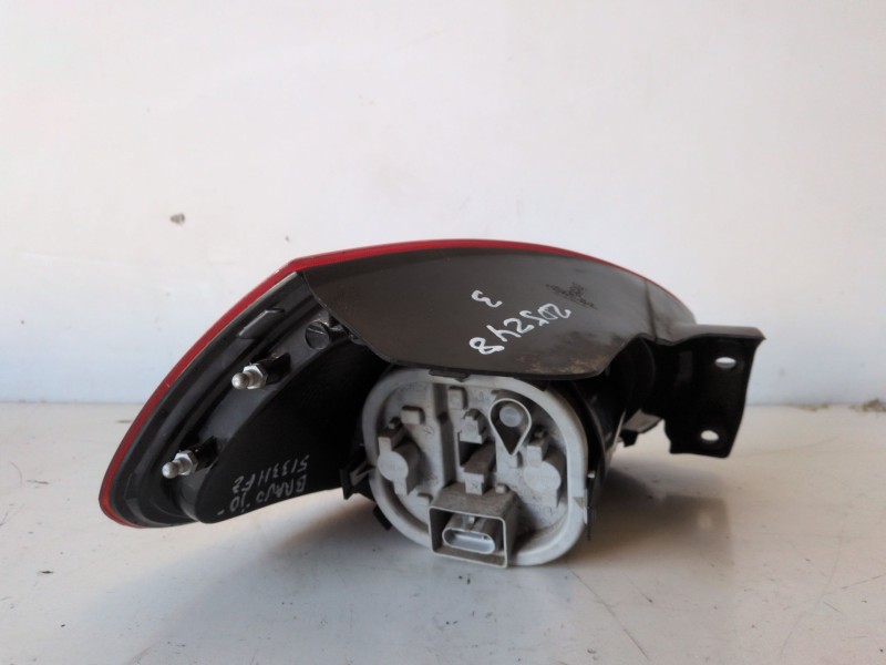 Recambio de piloto trasero derecho para fiat ii bravo (198) 198a3000 referencia OEM IAM   