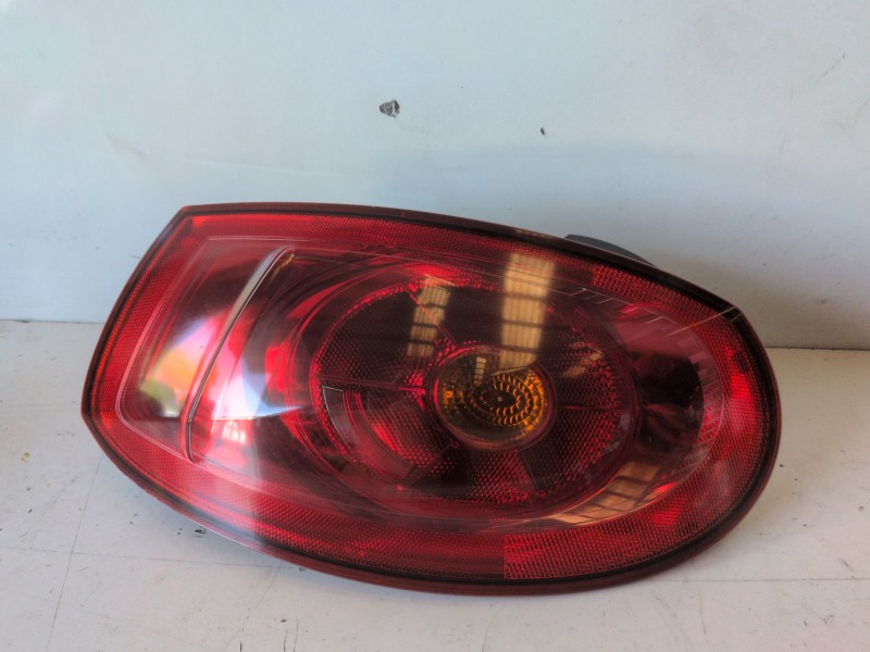 Recambio de piloto trasero izquierdo para fiat ii bravo (198) 198a3000 referencia OEM IAM   