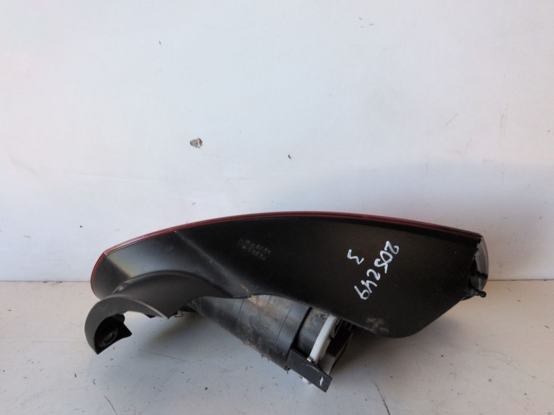 Recambio de piloto trasero izquierdo para fiat ii bravo (198) 198a3000 referencia OEM IAM   