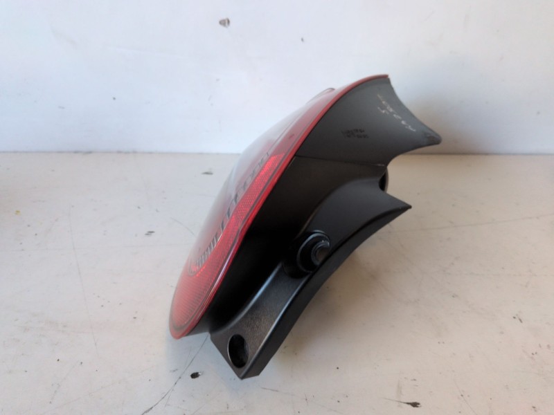 Recambio de piloto trasero izquierdo para fiat ii bravo (198) 198a3000 referencia OEM IAM   