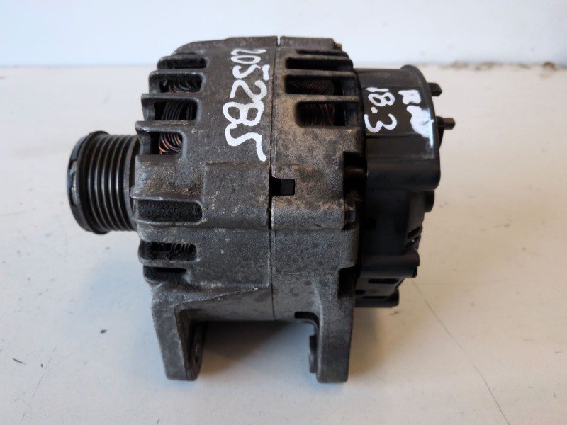 Recambio de alternador para renault megane iii berlina 5p k9k832 referencia OEM IAM 231000026RA  