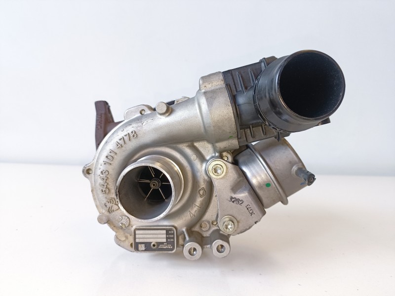 Recambio de turbocompresor para nissan x-trail (t32) r9m414 referencia OEM IAM 54389700018  