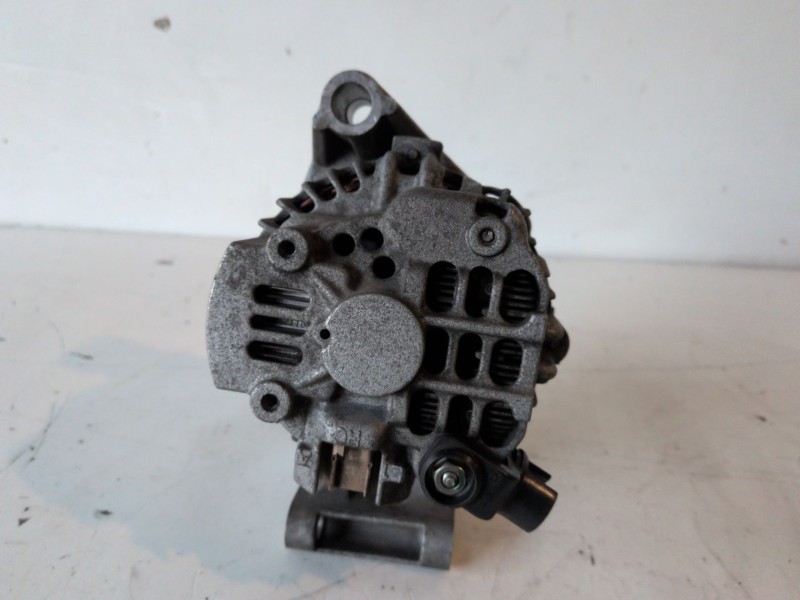 Recambio de alternador para ford fiesta (cbk) fxja referencia OEM IAM 2S6T10300CB  