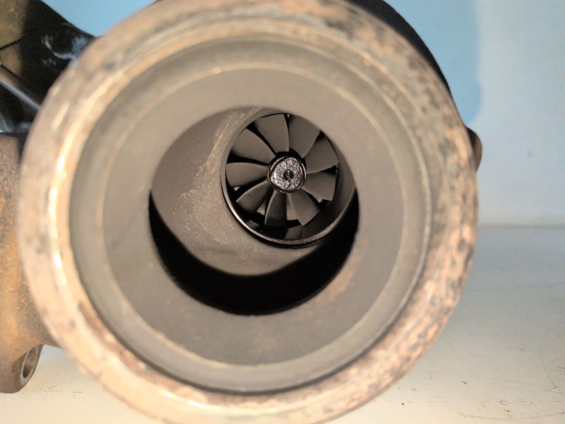 Recambio de turbocompresor para opel insignia berlina a20dth referencia OEM IAM 55570748  