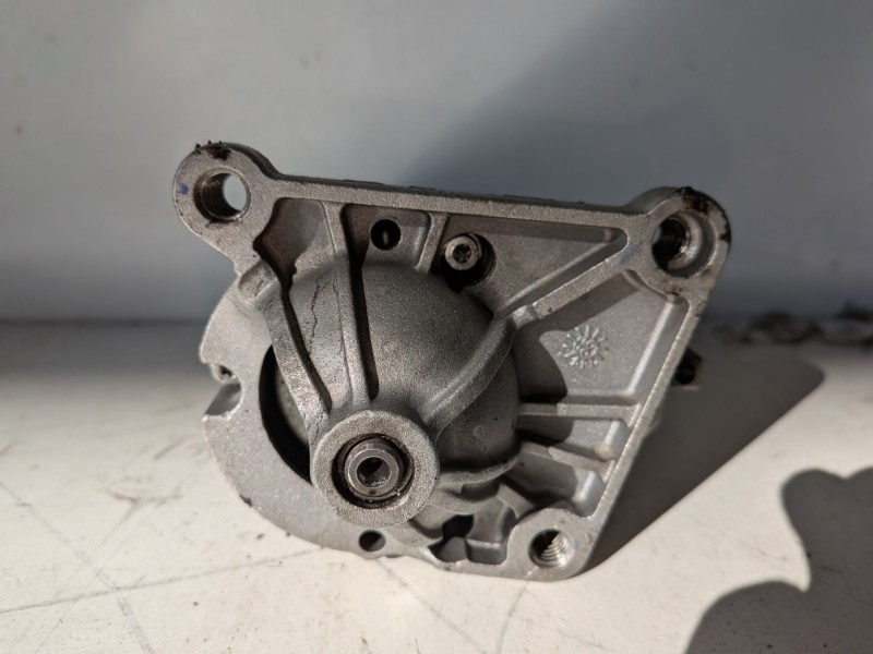 Recambio de motor arranque para renault kangoo i (f/kc0) f8q632 referencia OEM IAM D6RA104  