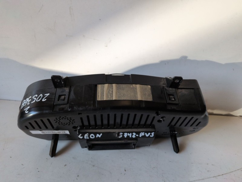 Recambio de cuadro instrumentos para seat leon (1p1) bxe referencia OEM IAM 1P0920823G  