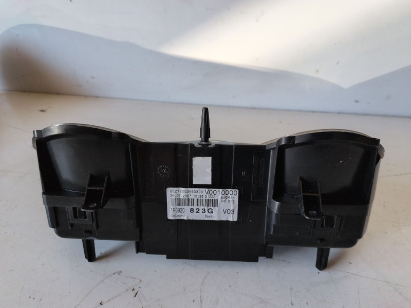 Recambio de cuadro instrumentos para seat leon (1p1) bxe referencia OEM IAM 1P0920823G  