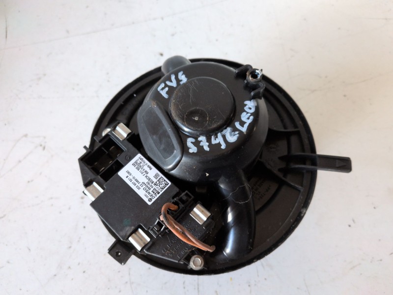 Recambio de ventilador calefaccion para seat leon (1p1) bxe referencia OEM IAM 3C0907521B  