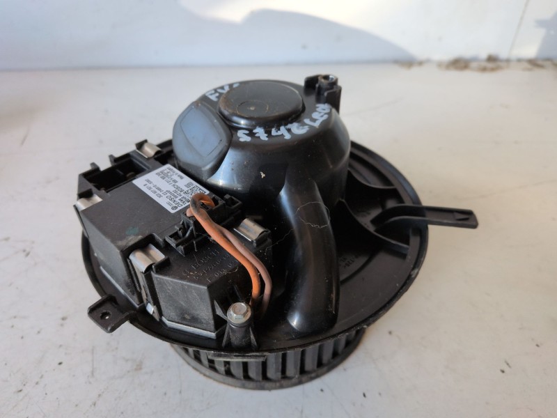 Recambio de ventilador calefaccion para seat leon (1p1) bxe referencia OEM IAM 3C0907521B  